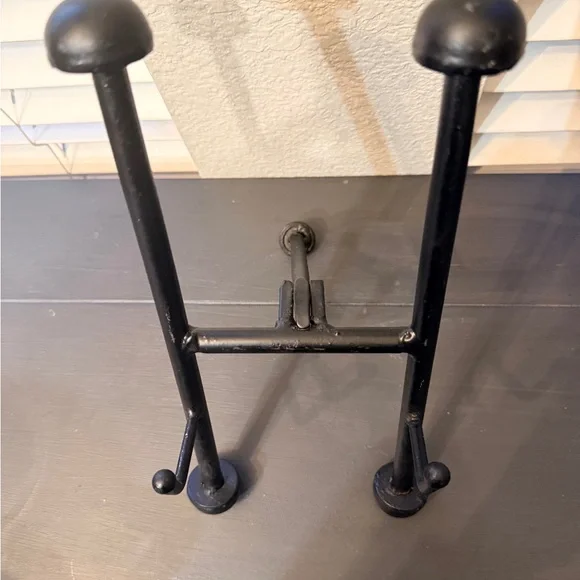 Vintage Forged Iron Display Easel - Picture 3 of 5